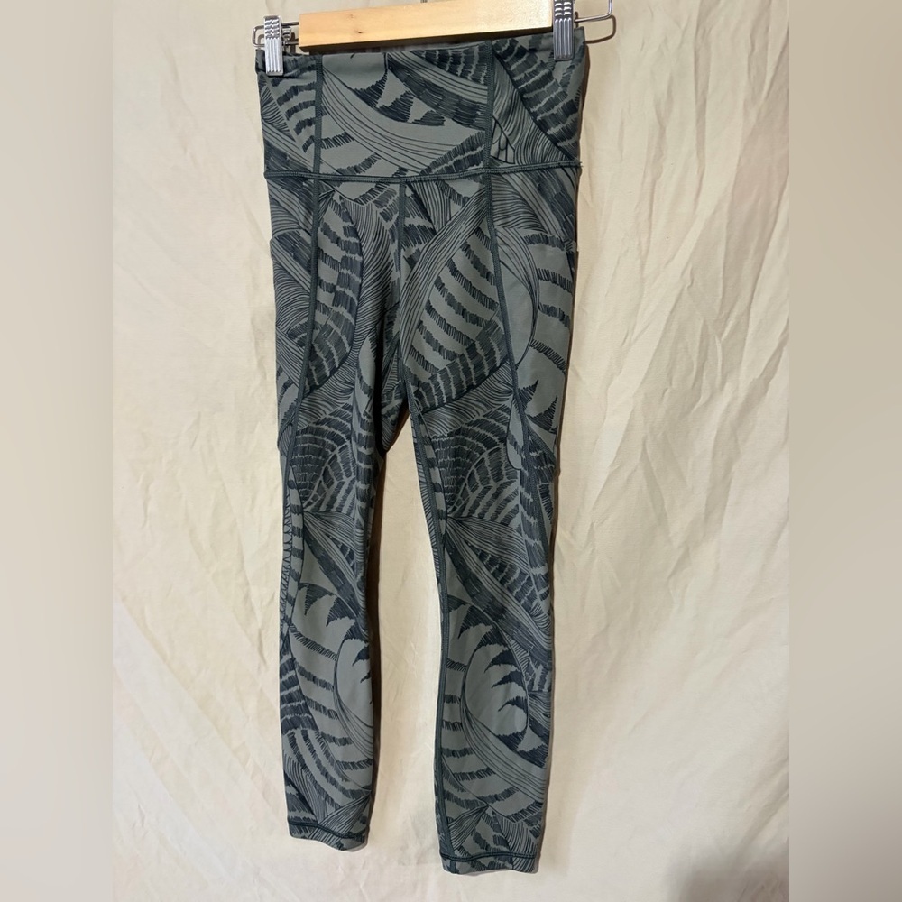 Athleta leggings